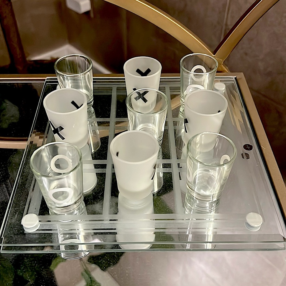 Tic-Tac-Toe glass shot board